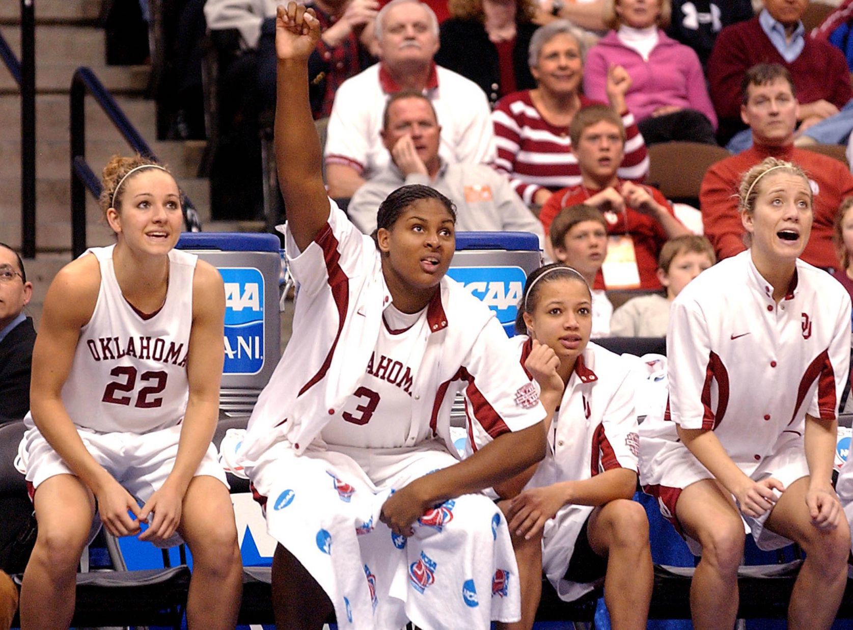 Courtney Paris returning to OU